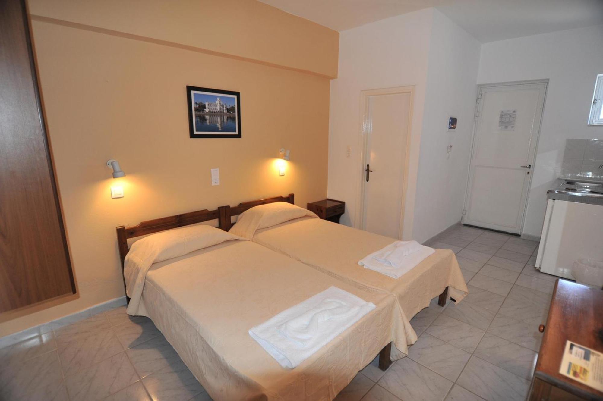 Irene Studios Kefalos  Room photo